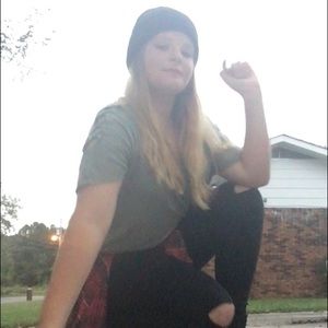 Meet your Posher, Abbie